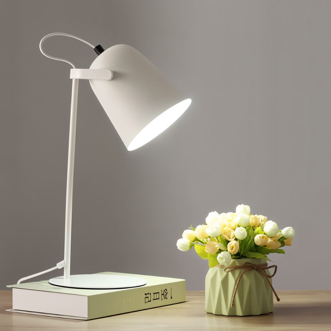 LED-Tischleuchte mit verstellbarem Kopf