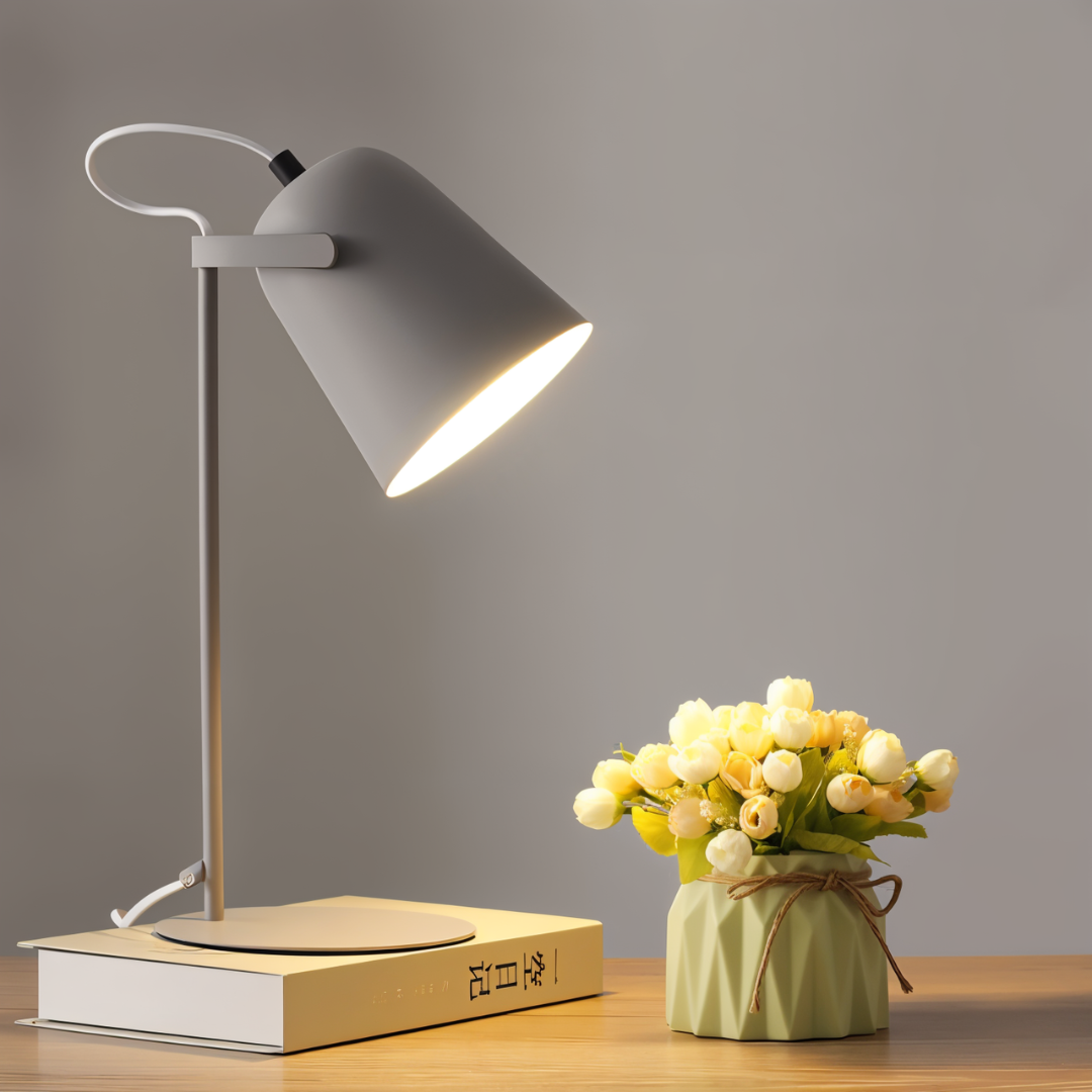 LED-Tischleuchte mit verstellbarem Kopf