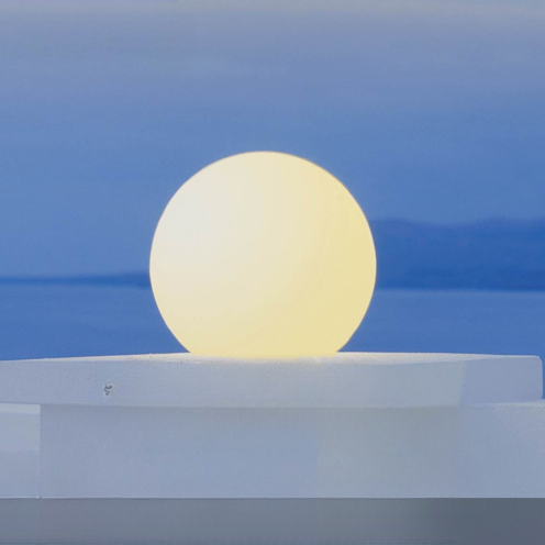 Kugelförmige Solarleuchte für den Garten