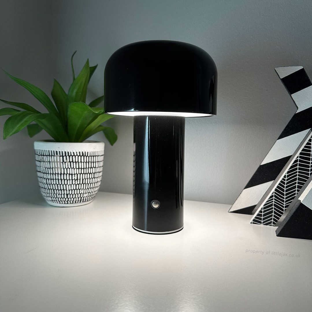 Moderne Wiederaufladbare LED Tischlampe in Pilzform