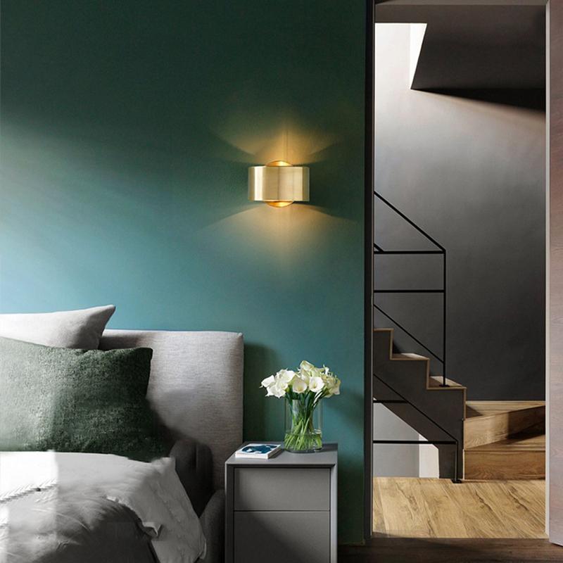 Minimalistische Wandlampe mit LED