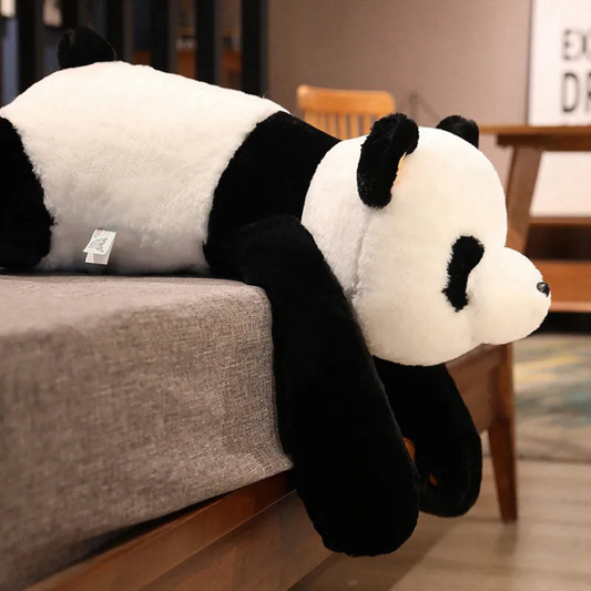 Schlafender Riesenpanda als Plüschtier