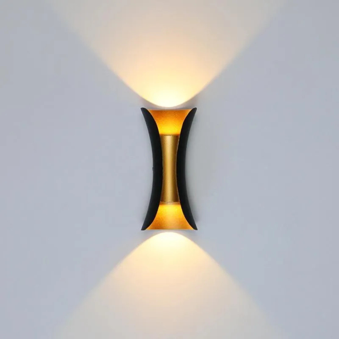 Gebogene LED-Wandleuchte