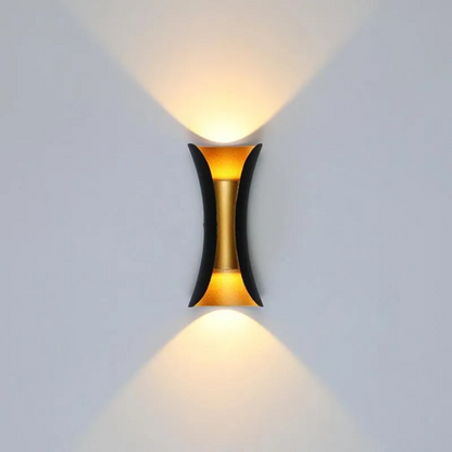 Gebogene LED-Wandleuchte