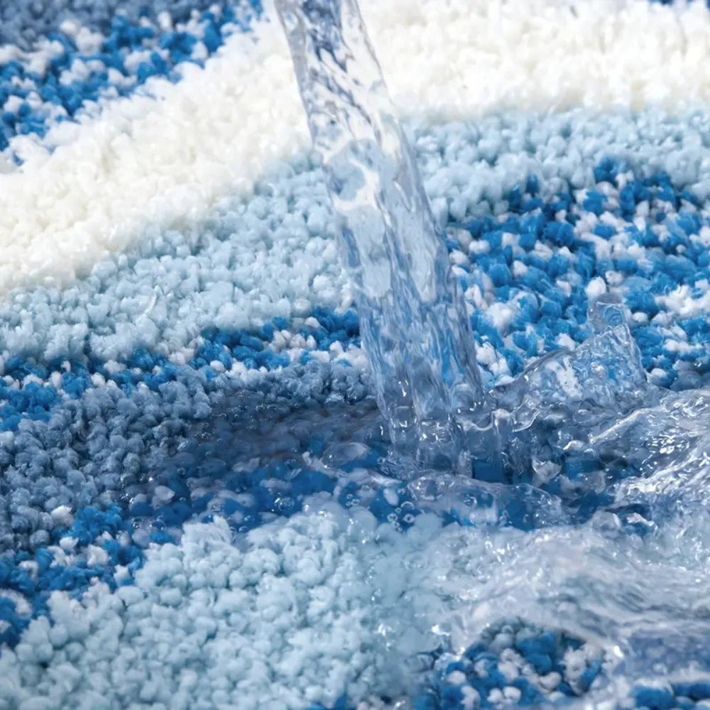Badematte mit Wellenmuster