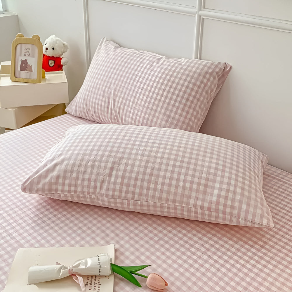 Stylischer Kissenbezug mit Karodesign