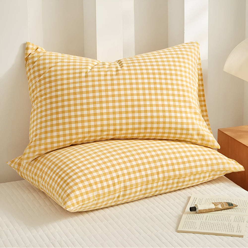 Stylischer Kissenbezug mit Karodesign