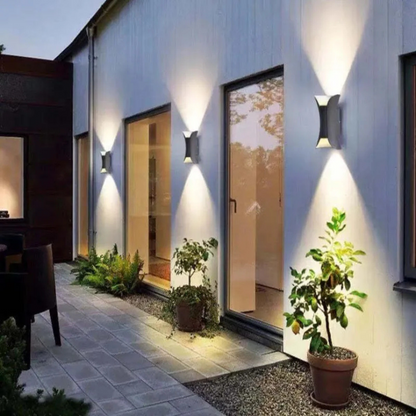 Gebogene LED-Wandleuchte