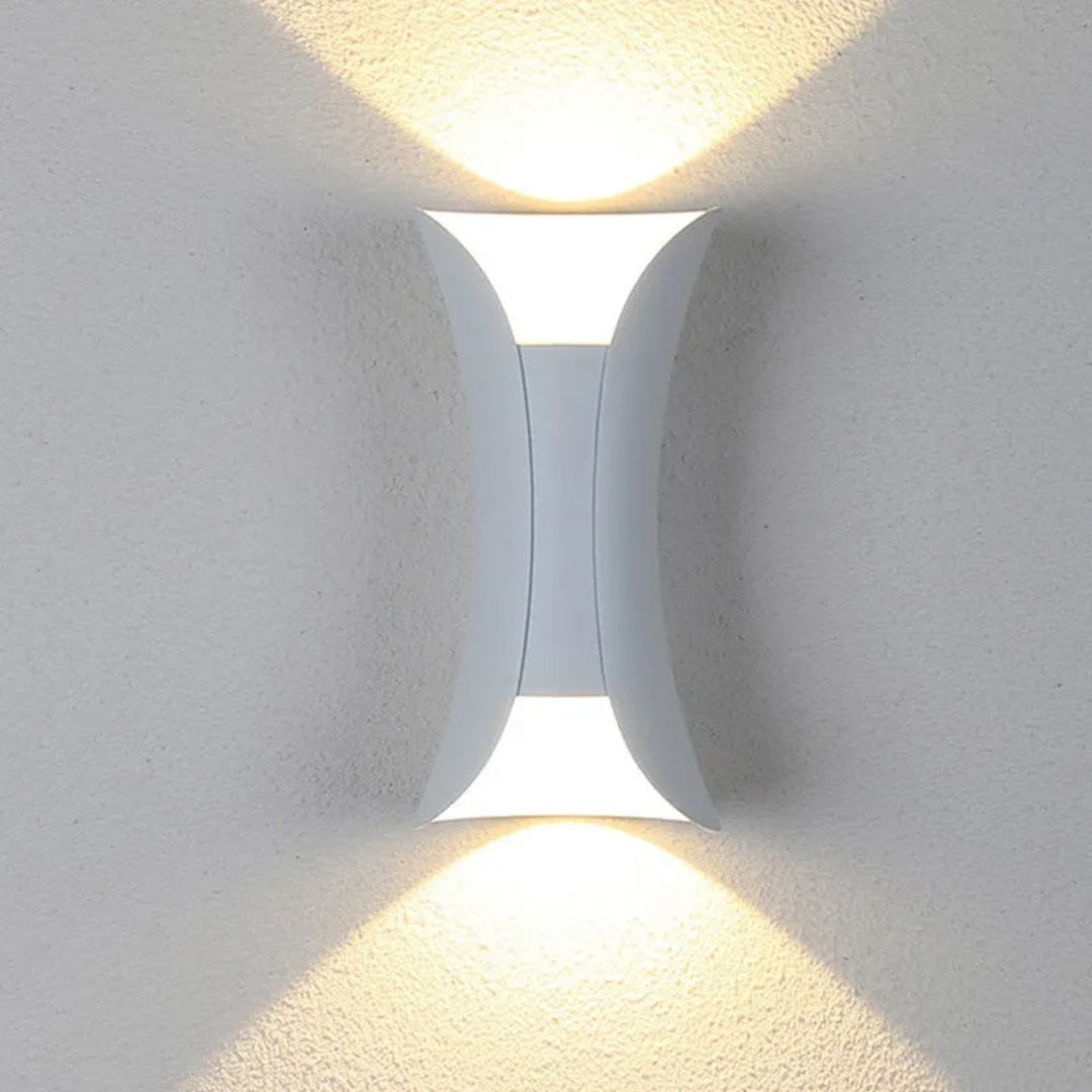 Gebogene LED-Wandleuchte