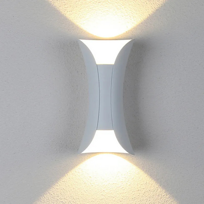 Gebogene LED-Wandleuchte
