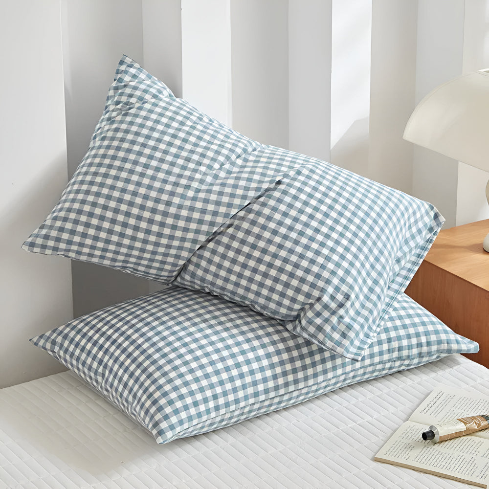 Stylischer Kissenbezug mit Karodesign