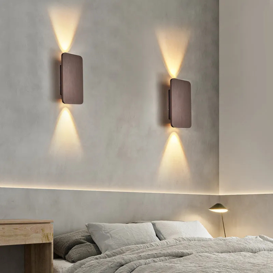 Moderne LED-Wandleuchte im Quadrat