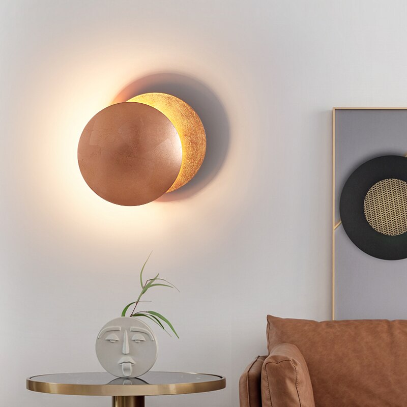 Wandleuchte mit Goldoptik & LED