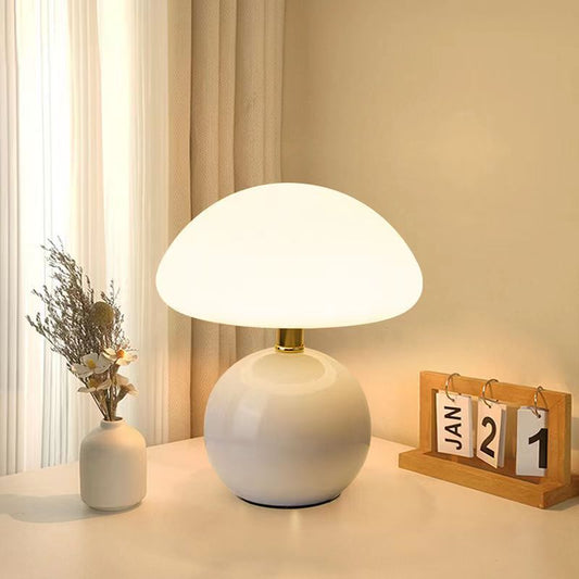 Moderne LED Tischlampe
